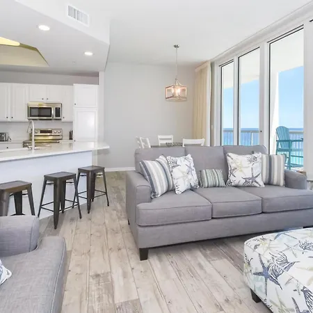 Silver Beach Towers E1804